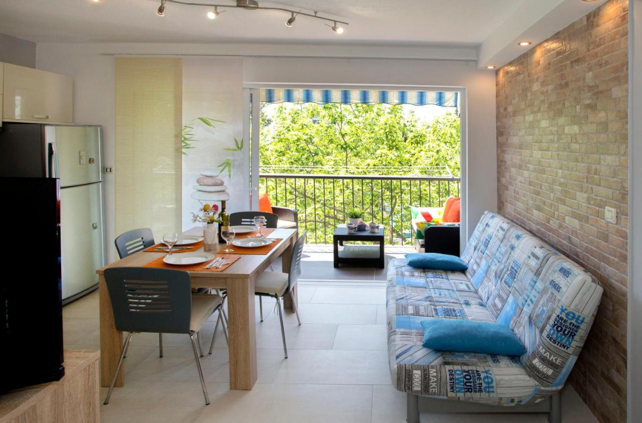City Getaway - Apartment Ileora Split Exterior photo
