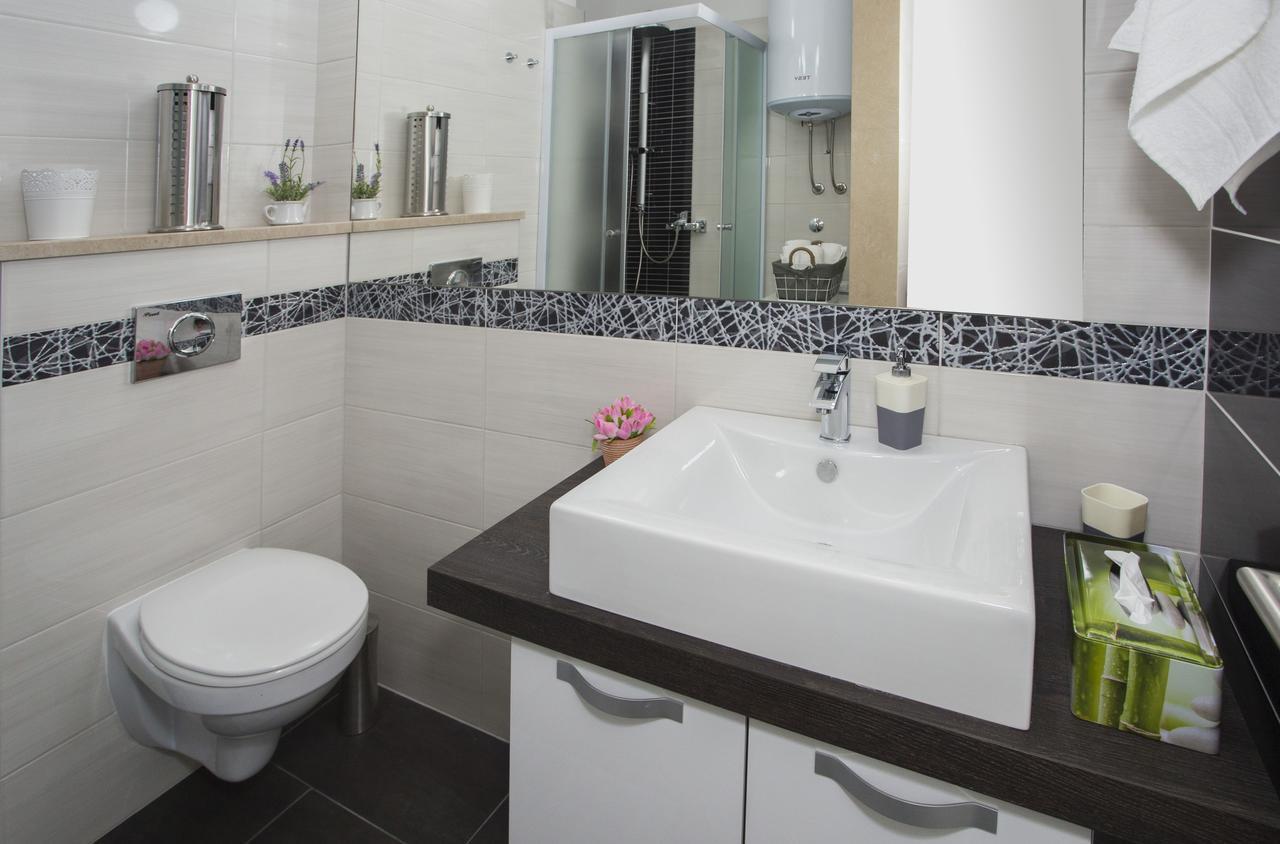 City Getaway - Apartment Ileora Split Exterior photo