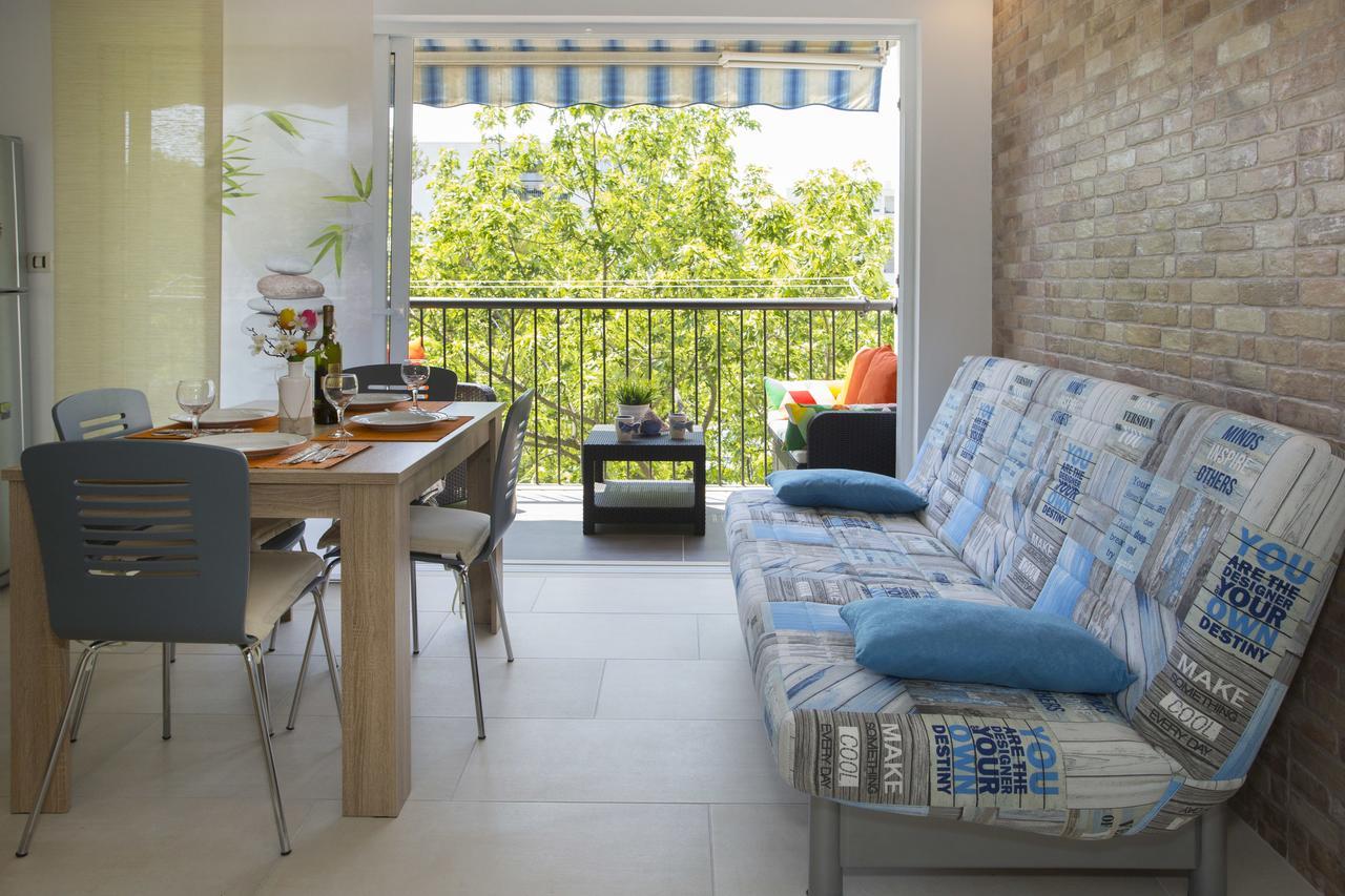City Getaway - Apartment Ileora Split Exterior photo