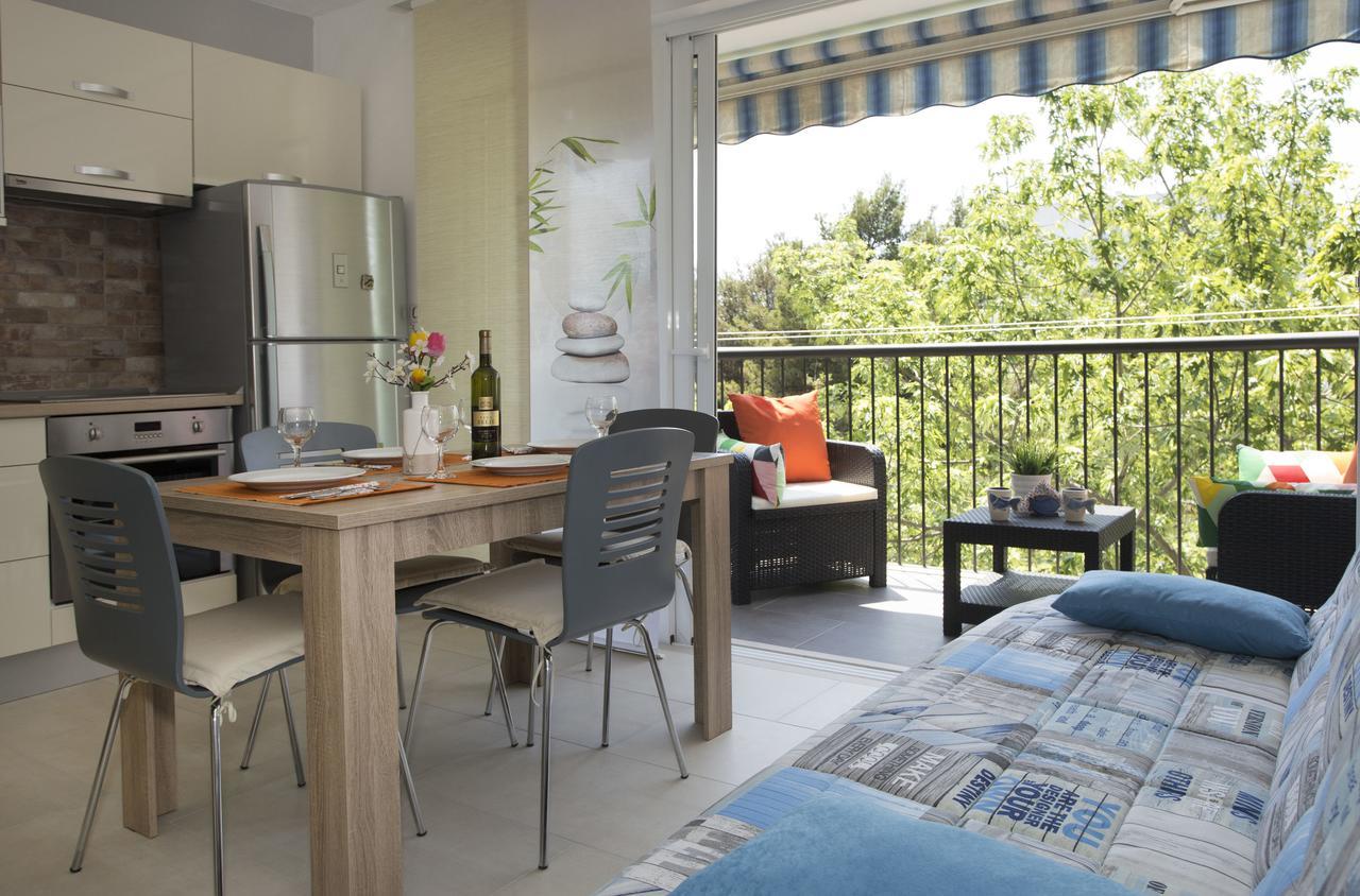 City Getaway - Apartment Ileora Split Exterior photo